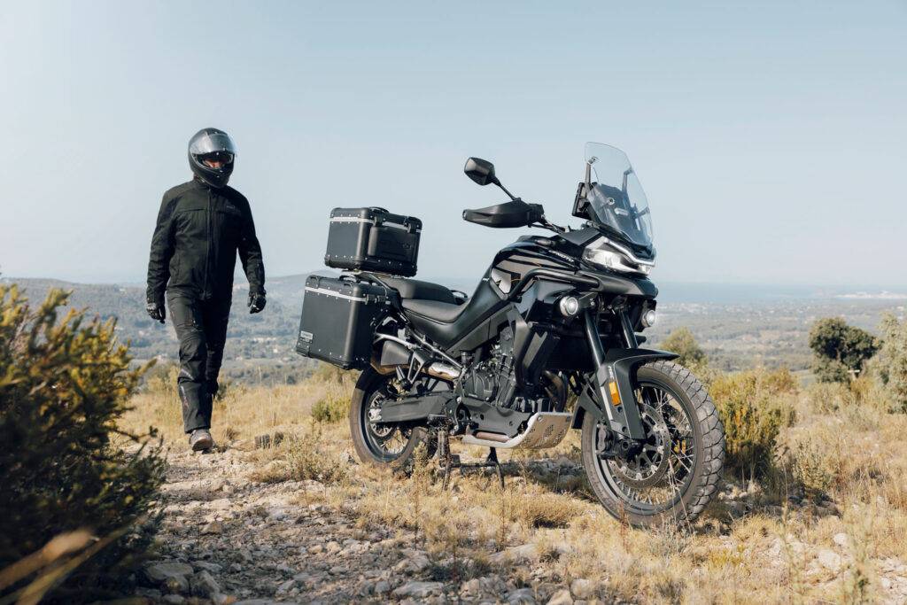 CF-MOTO 800MT