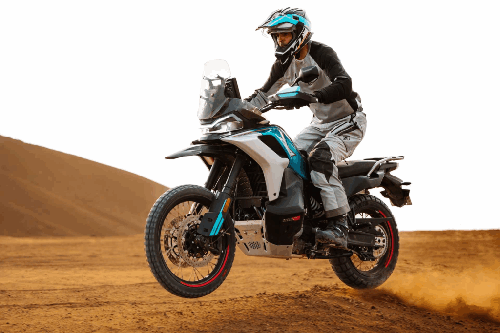 CF-Moto 2025
